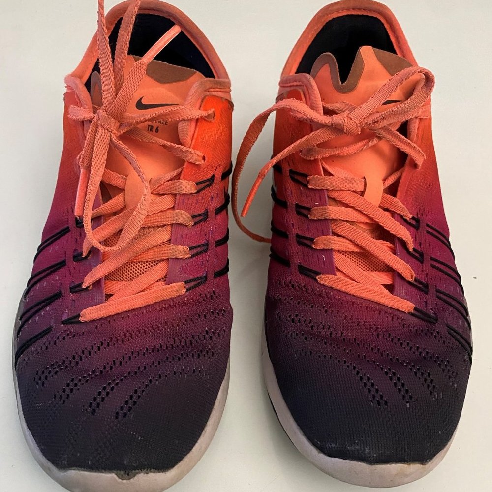 2 Pair of Nike Workout/Training shoes size 6 & 5 in decent condition.